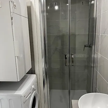 Neuf Centre 500 M קאן